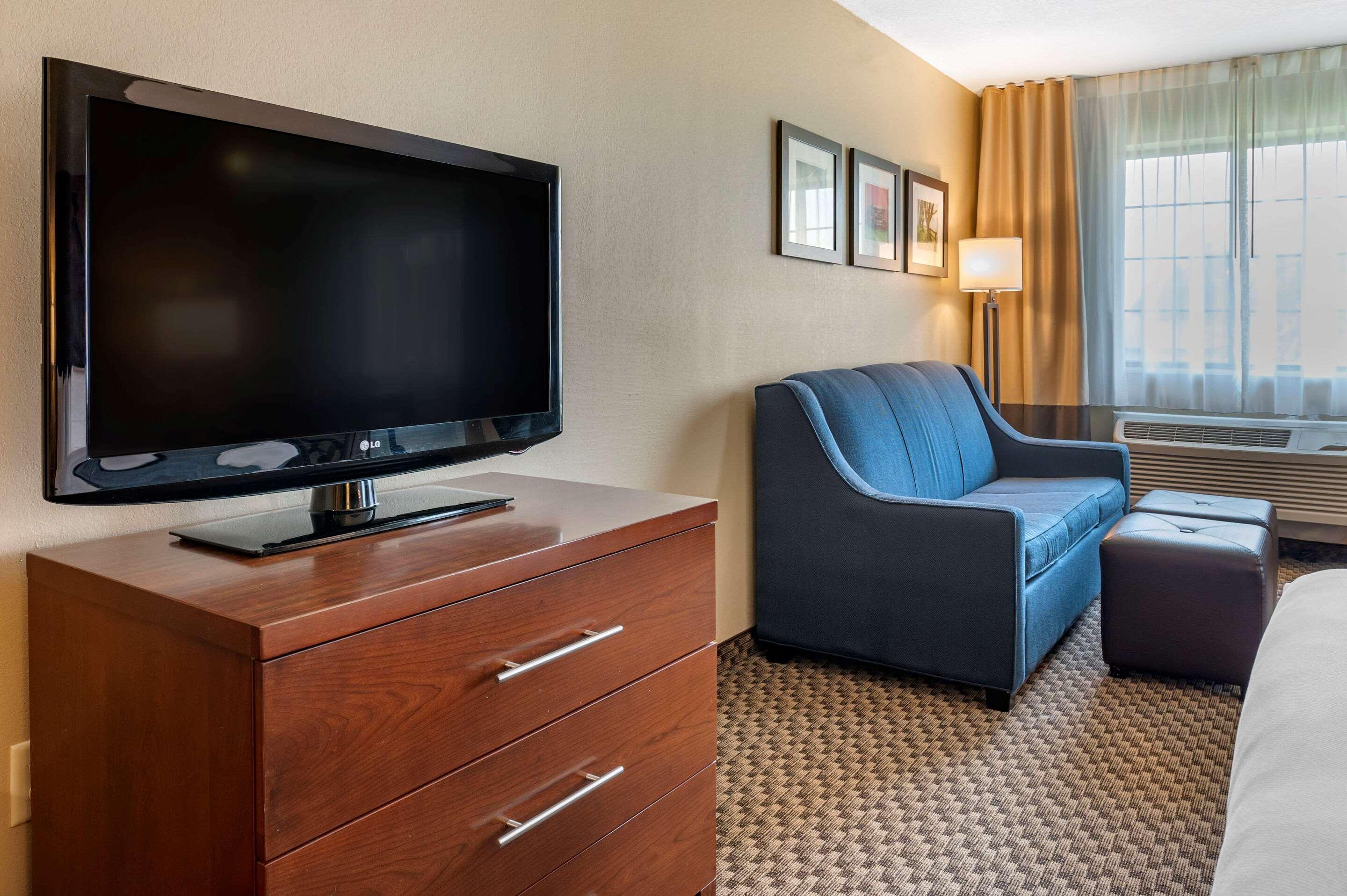 Comfort Inn & Suites Napoleon Exteriör bild